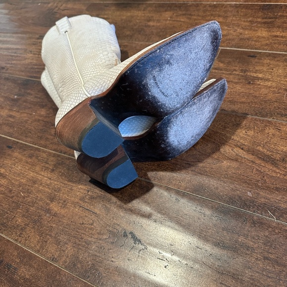 Idyllwind Strut Western Boots - Picture 3 of 5